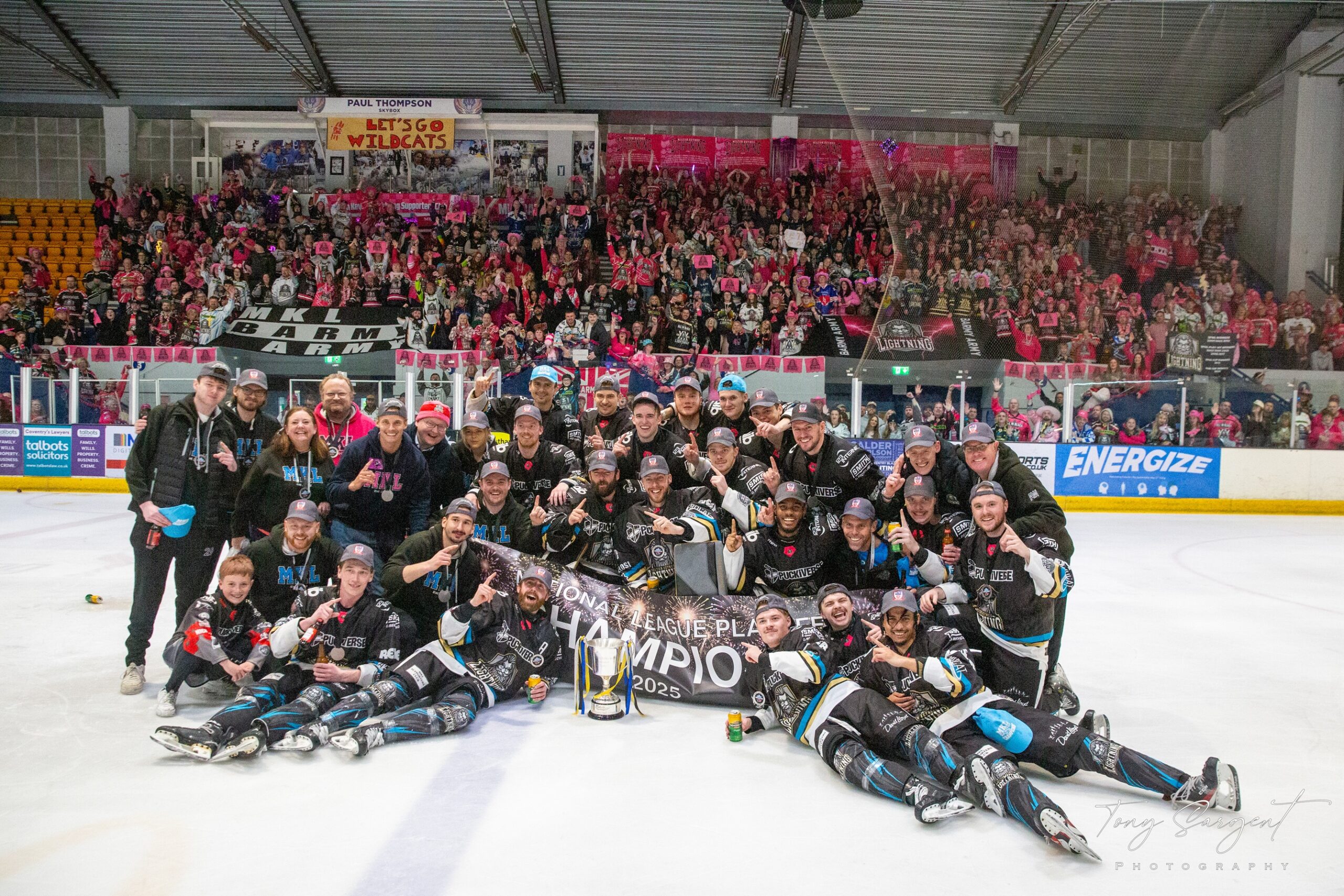 NW4A8490 MK Lightning Playoff Champions 2025