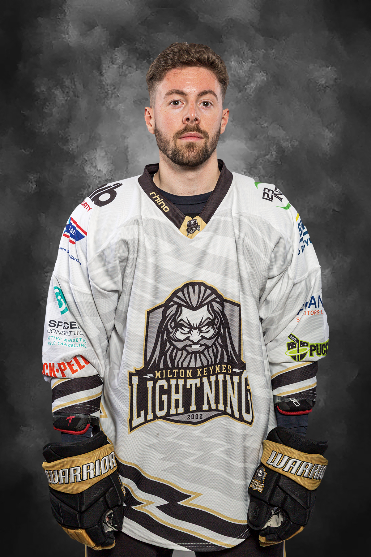 7 Josh Kelly Front